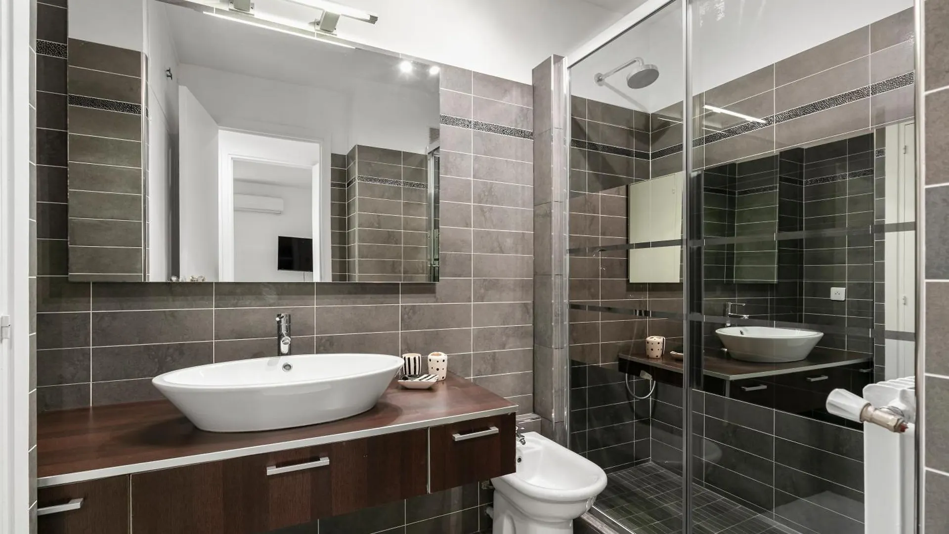 Suite Prestige Fshh Nice 0*,  France